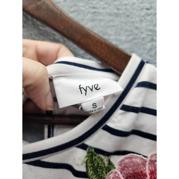 Fyve Womens Striped Top With Floral Embroidery Short Puff Sleeves Relaxed Fit S - Picture 3 of 7